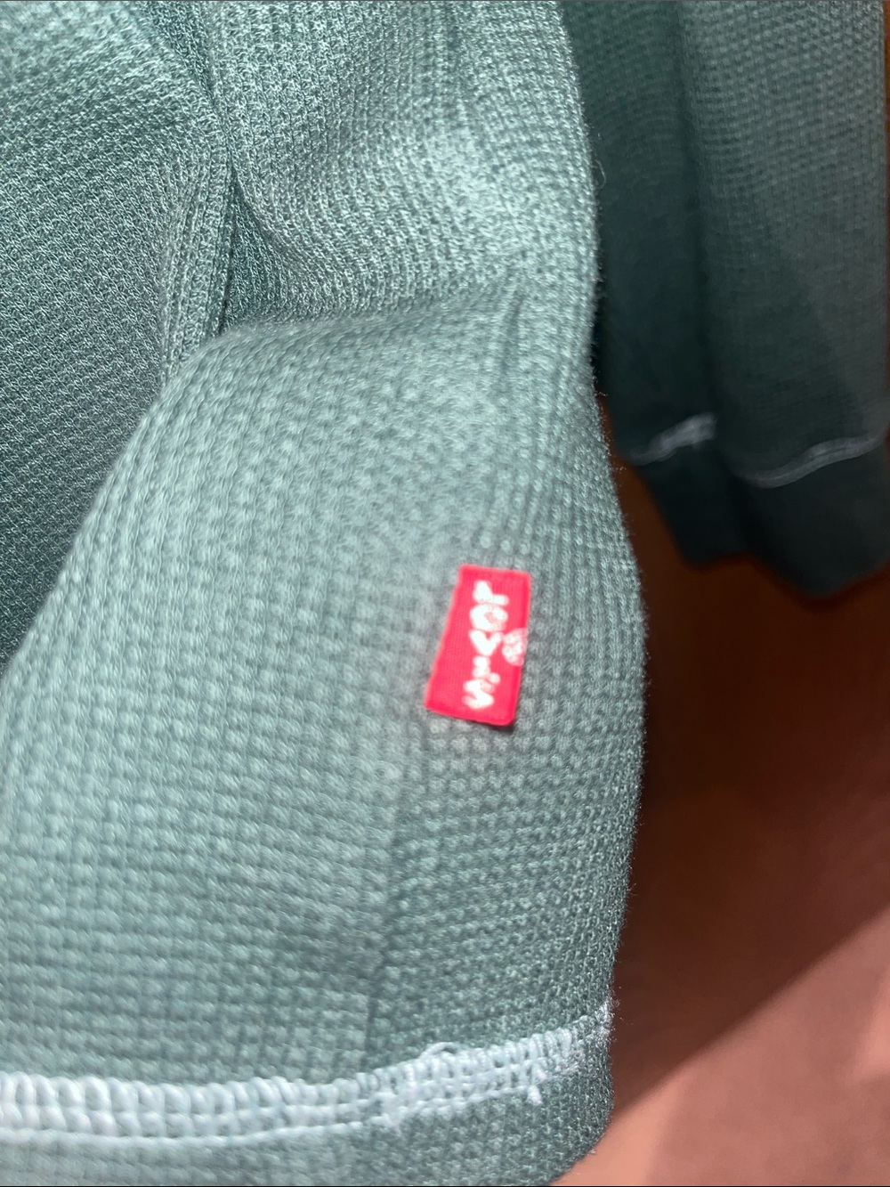 Levi's Dark Green Long-Sleeve Henley Tee with Contrast Stitching - Picture 3 of 8